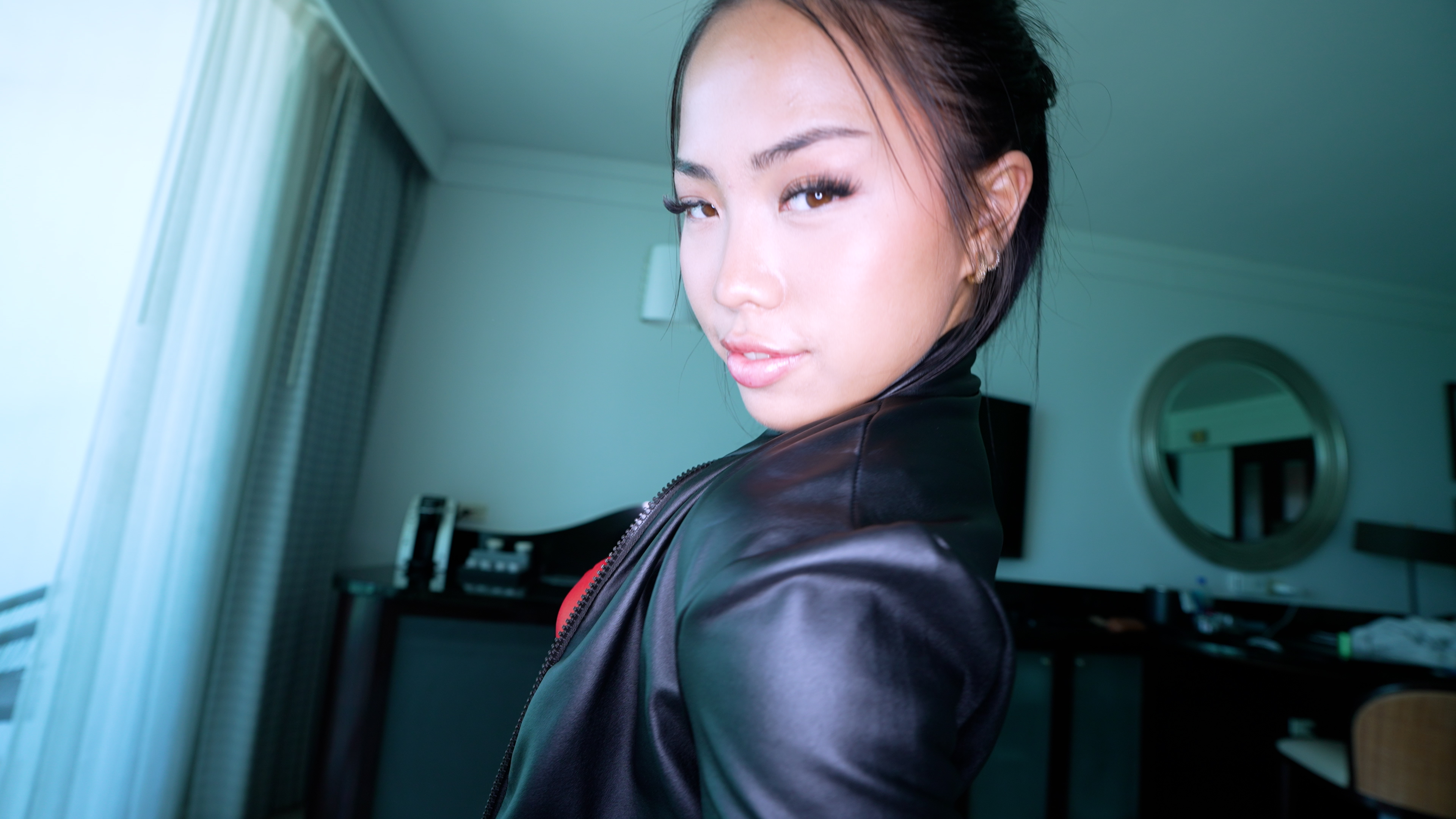VIVIENNE VO